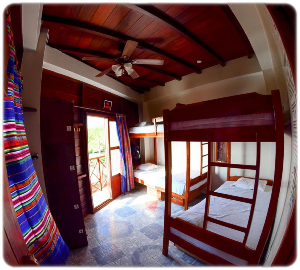 Esperanto Bed & Breakfast Surf Hostel Монтаньита Экстерьер фото